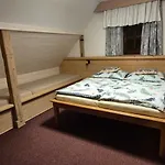 Feriehus Knezice 25, V Krkonosich