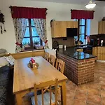 Knezice 25, V Krkonosich Feriehus Vrchlabí