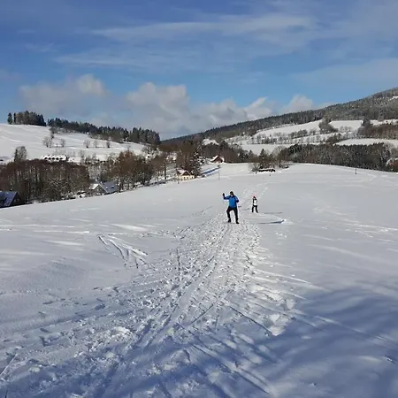 Knezice 25, V Krkonosich